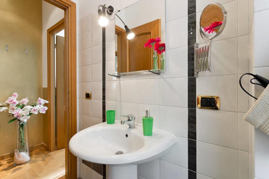 Colosseo Rome Apartments Habitación foto